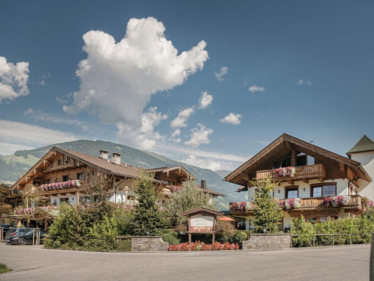 Hotel Garni Larcherhof Mayrhofen Exterior foto